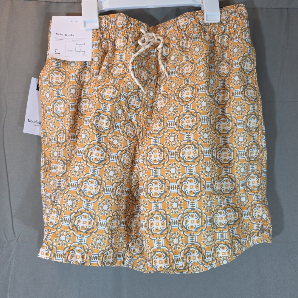 Men 7" Swim Trunks With Liner - Medium Gold Medallion - Goodfellow & Co